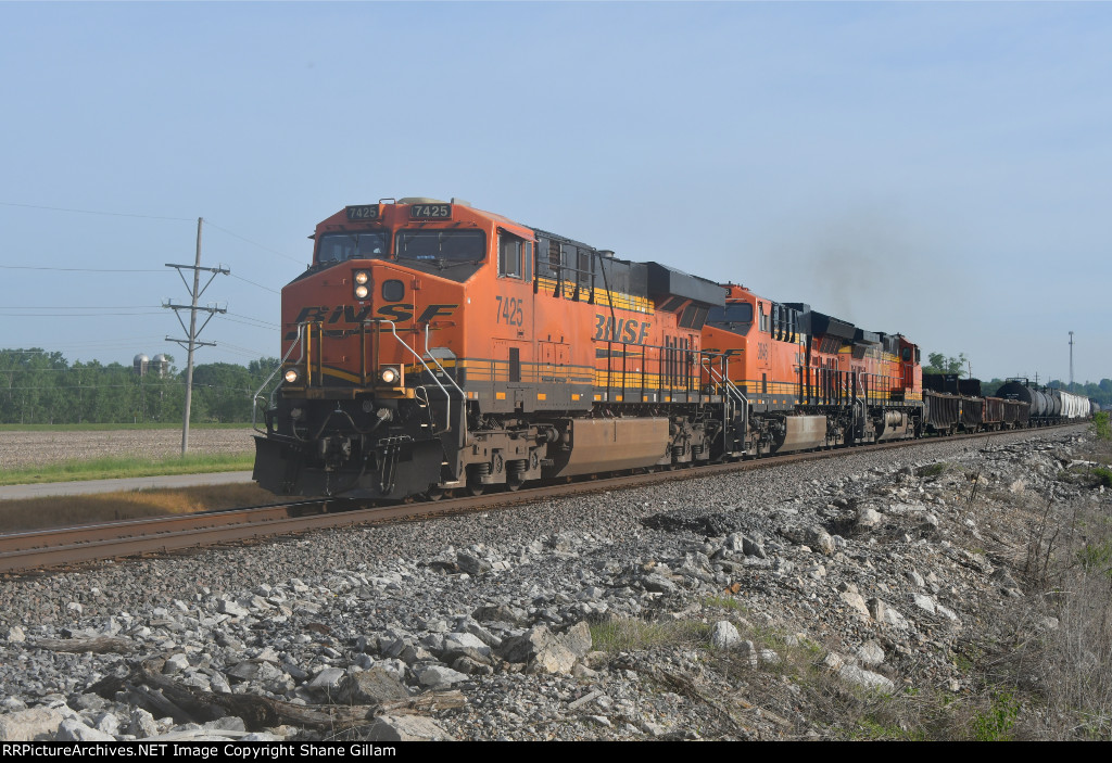 BNSF 7425